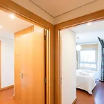 Апартаменты 2br Flat By Metro W/ Free Parking By Lovelystay