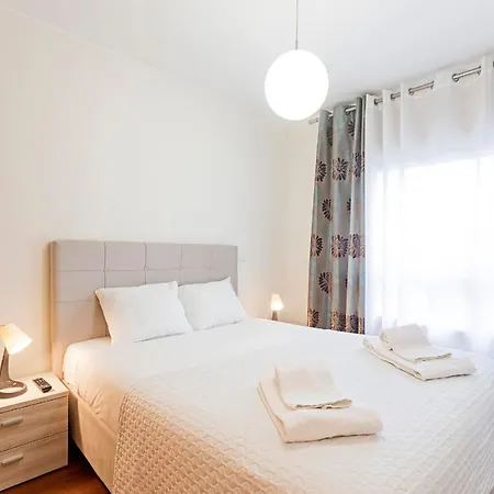 2br Flat By Metro W/ Free Parking By Lovelystay Lägenhet *