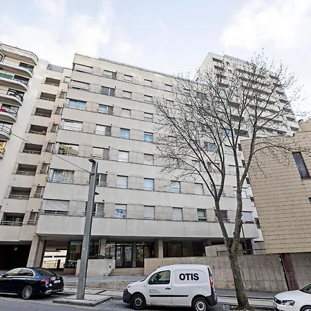 2br Flat By Metro W/ Free Parking By Lovelystay Vila Nova de Gaia